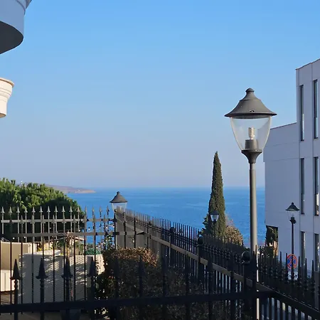 Rose Garden Deluxe Chernomorets